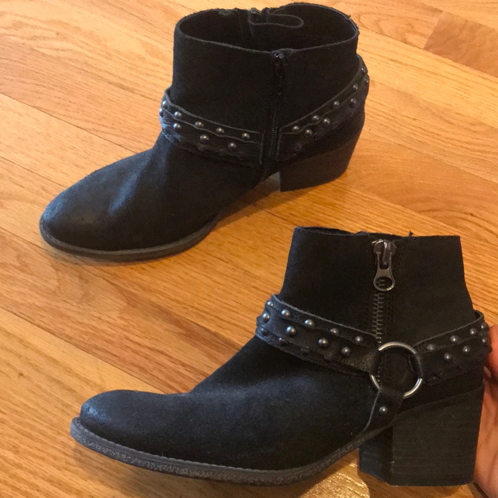 Black ankle boots